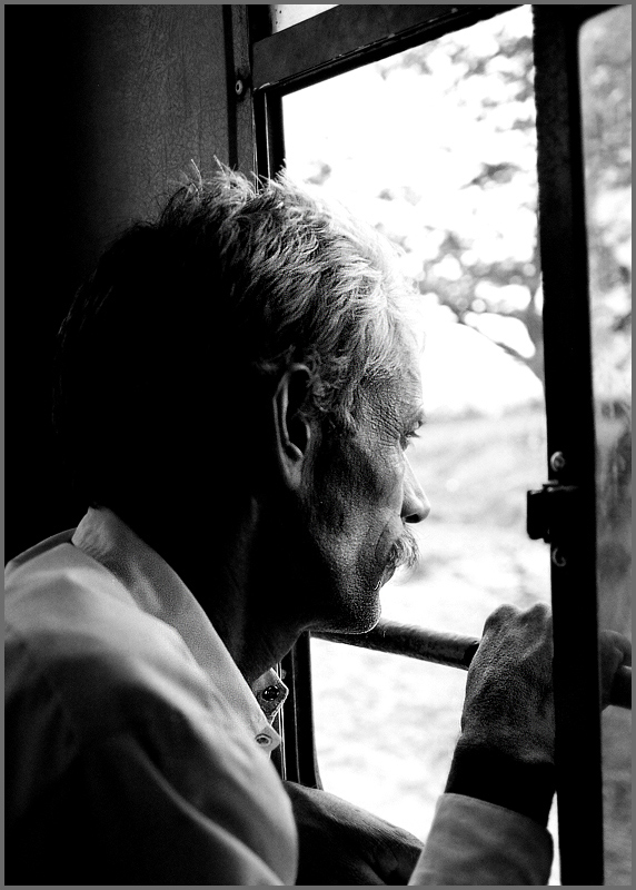 man-on-window-b_w