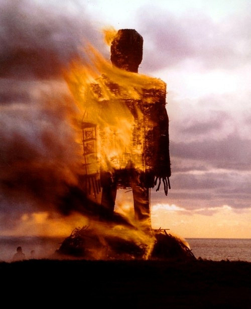 7438246422_b69b9fa663_z