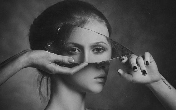 mujer-reflejo-1